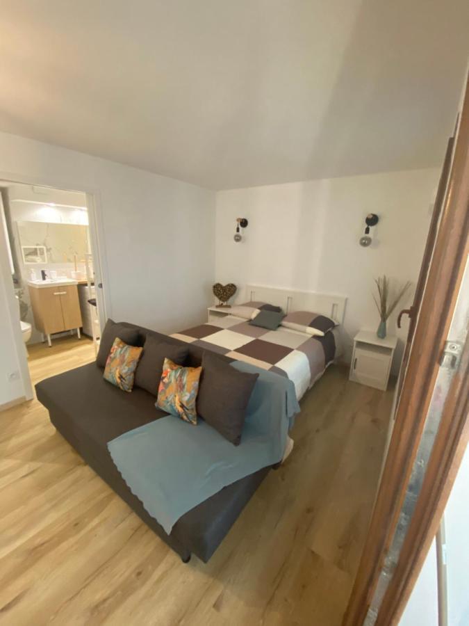 Studio saint cyprien Extérieur photo